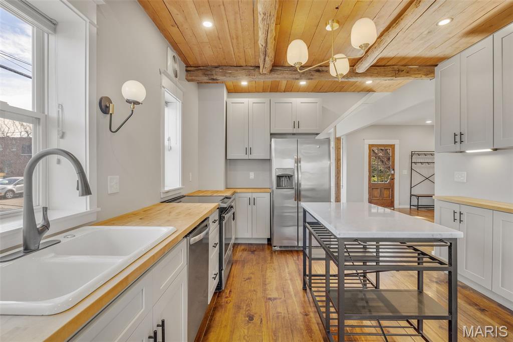 Hauers Joseph J Ivanhoe Place Add - Residential