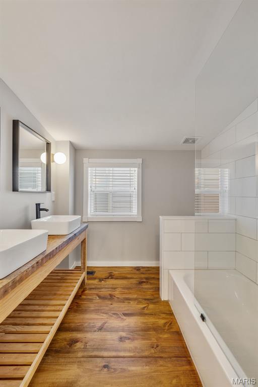 Hauers Joseph J Ivanhoe Place Add - Residential