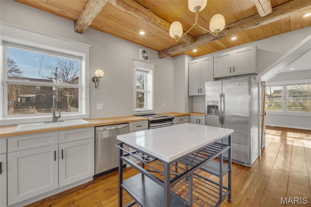 Hauers Joseph J Ivanhoe Place Add - Residential