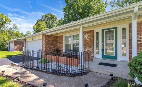 229 Mar El Court Ellisville MO 63011