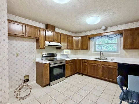 Tiny photo for 1955 San Fernando Court, Rolla, MO 65401 (MLS # 26058137)