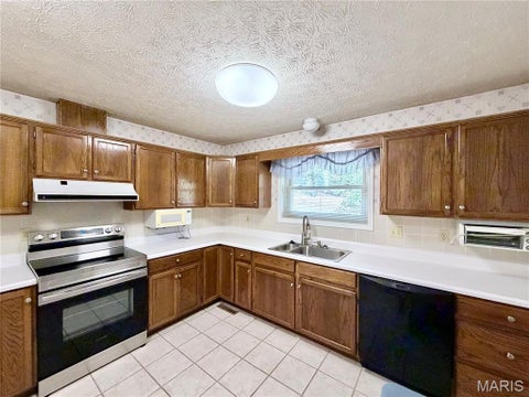 Tiny photo for 1955 San Fernando Court, Rolla, MO 65401 (MLS # 26058137)