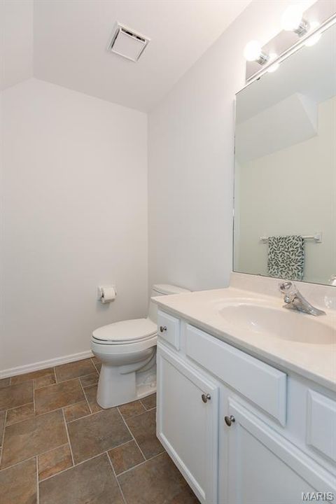 Tiny photo for 1010 Thoreau Court #301, Creve Coeur, MO 63146 (MLS # 25073336)