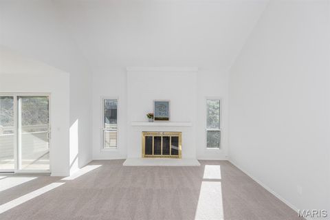 Tiny photo for 1010 Thoreau Court #301, Creve Coeur, MO 63146 (MLS # 25073336)