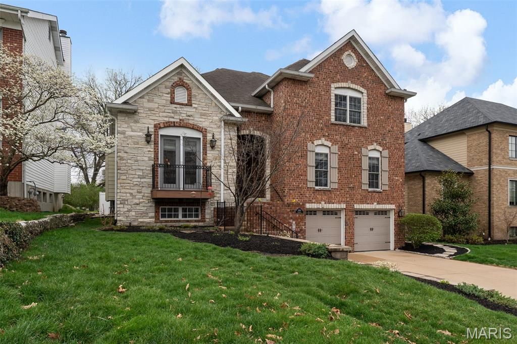 Photo of 8116 Teasdale Avenue, University City, MO 63130 (MLS # 26019460)