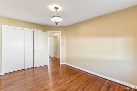 Tiny photo for 401 Cannonbury Drive, Webster Groves, MO 63119 (MLS # 25076475)