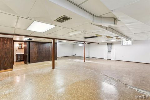 Tiny photo for 401 Cannonbury Drive, Webster Groves, MO 63119 (MLS # 25076475)