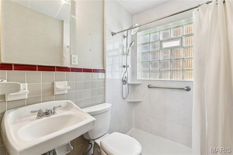 Tiny photo for 401 Cannonbury Drive, Webster Groves, MO 63119 (MLS # 25076475)