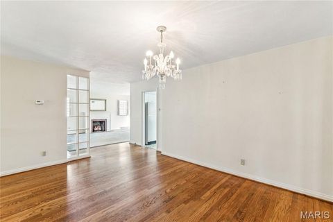 Tiny photo for 401 Cannonbury Drive, Webster Groves, MO 63119 (MLS # 25076475)