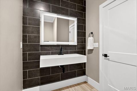 Tiny photo for 2029 Lily Avenue, Kirkwood, MO 63122 (MLS # 26010051)