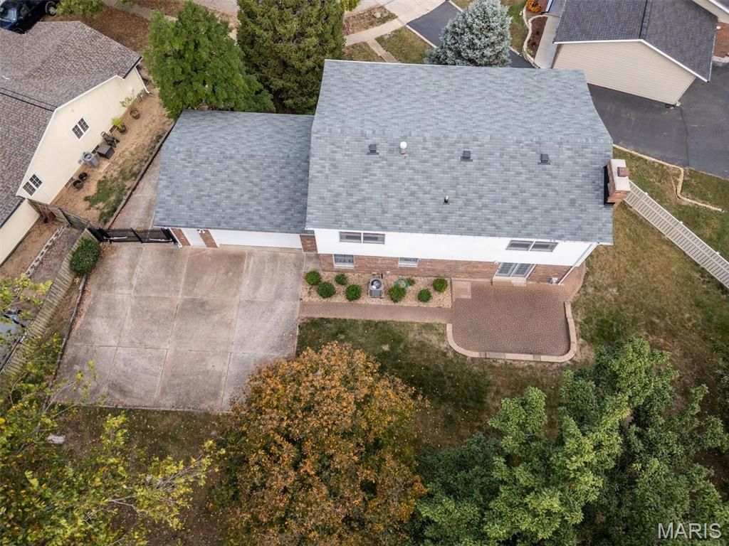 Photo of 2304 Glenrich Drive, Oakville, MO 63129 (MLS # 25073354)