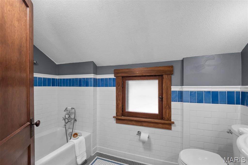 Alfred Lee - Residential