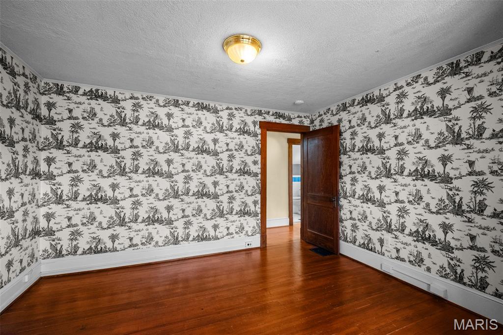 Alfred Lee - Residential