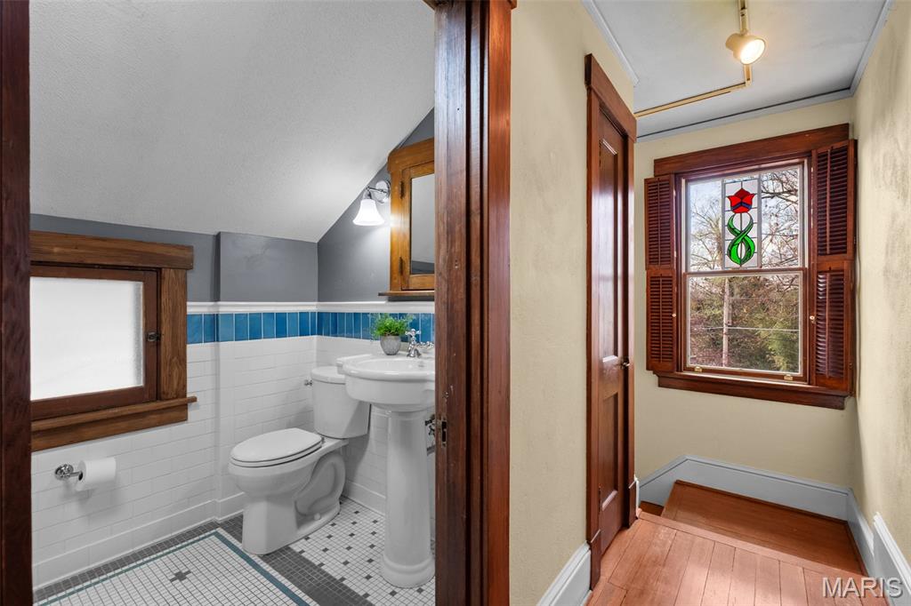 Alfred Lee - Residential