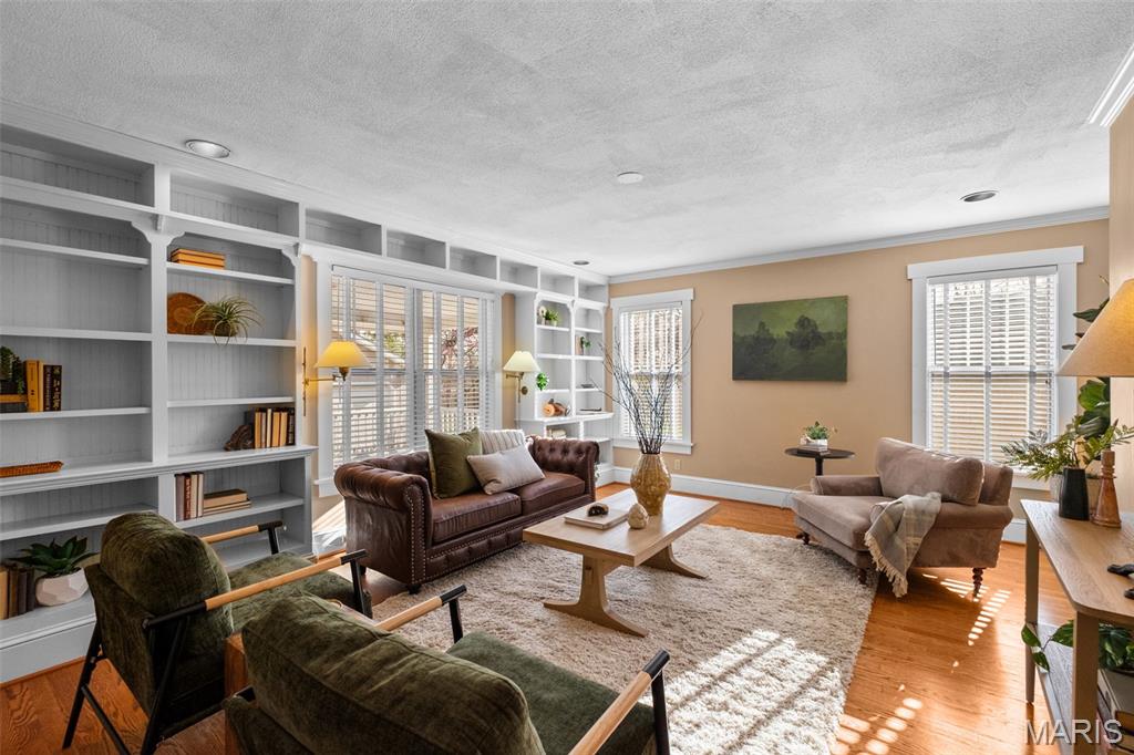 Alfred Lee - Residential