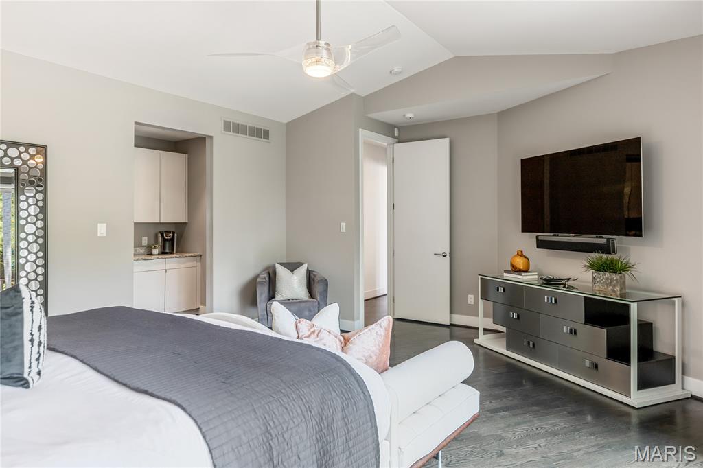 Topping Manor 2 - Residential