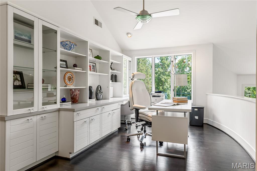 Topping Manor 2 - Residential