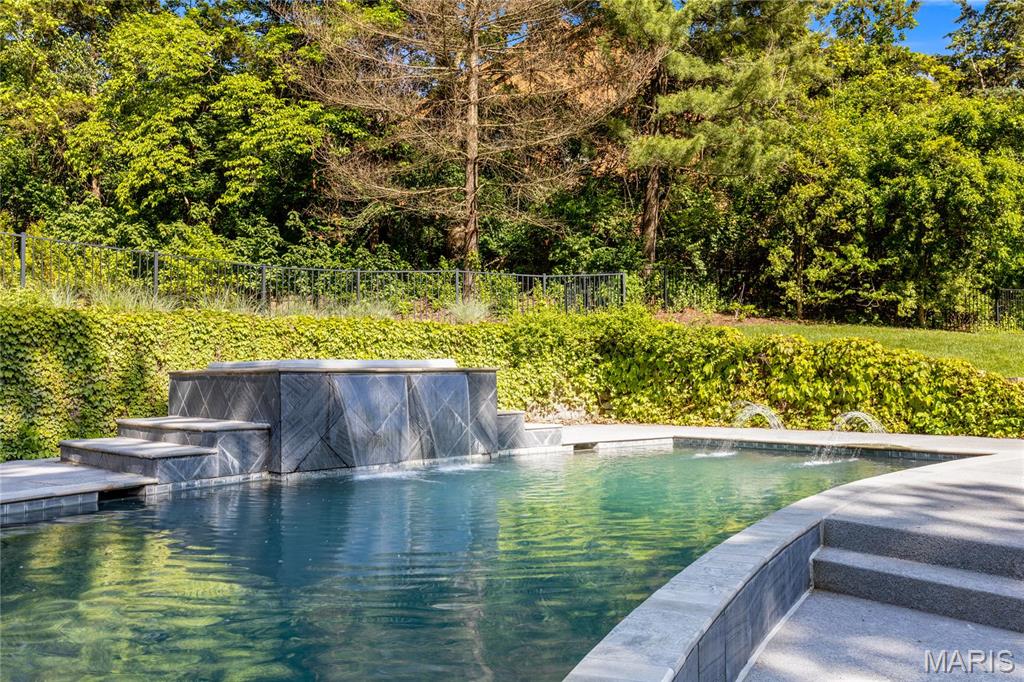 Topping Manor 2 - Residential