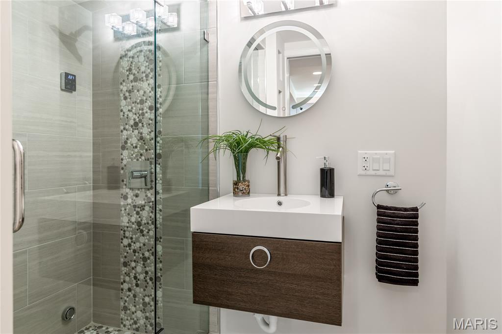 Topping Manor 2 - Residential