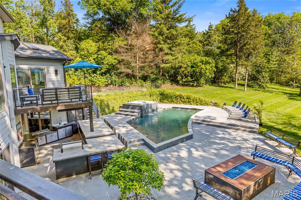 Topping Manor 2 - Residential