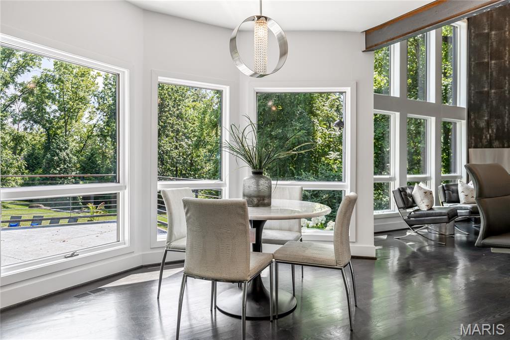 Topping Manor 2 - Residential