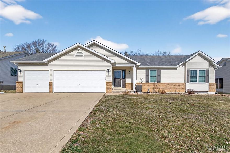 Welcome to 1405 Kearney Drive, a well-maintained home offering meaningful updates and true move-in-ready condition. The fully remodeled kitchen (2025) features a modern layout, updated cabinetry, new countertops, and stainless-steel appliances—designed for everyday functionality and entertaining.

Interior improvements include fresh paint (2021 & 2025), upgraded lighting, and new ceiling fans throughout. Both bathrooms have been updated, highlighted by the primary bathroom remodel (2023) featuring a soaking tub, onyx finishes, walk-in shower, new tile, and fresh paint.

Major efficiency upgrades include new windows and replace insulation (2023), improving comfort and energy performance. Exterior improvements include a French drain system, replaced rear double doors, and an updated patio providing additional outdoor living space.

This vibrant landscape features a stunning mix of bearded iris, blooming early spring and bursting with color! Incredible canna lilies growing spring until first frost, elegant mature salvias, and robust autumn joy sedum plants. Enjoy the showy hibiscus center stage, blooming throughout the summer and fall. Gladiolus in various areas, and a majestic wisteria provides incredible fragrance, while being secured on a sturdy trellis. Newly 2025 planted tulip patch will give a beautiful display of exciting color as the warmer temps arrive. A true joy to the neighborhood, this beautifully curated landscape is sure to impress!

This home reflects pride of ownership with a strong balance of visible updates and behind-the-scenes improvements—offering long-term value and peace of mind for the next owner.