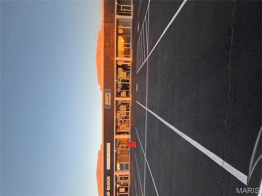 n/a - Commercial Sale