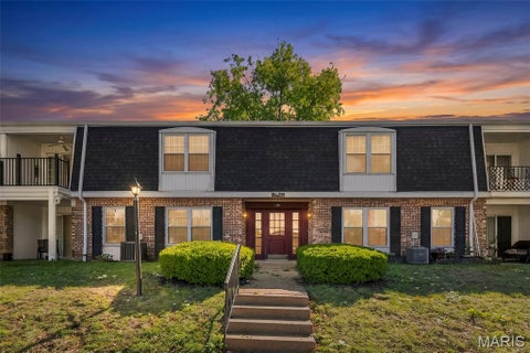 Tiny photo for 1722 Herault Place #B, St Louis, MO 63125 (MLS # 26067132)