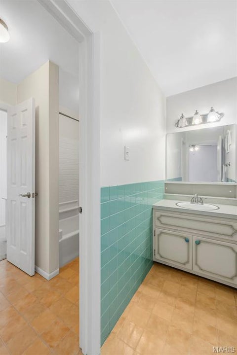 Tiny photo for 1722 Herault Place #B, St Louis, MO 63125 (MLS # 26067132)