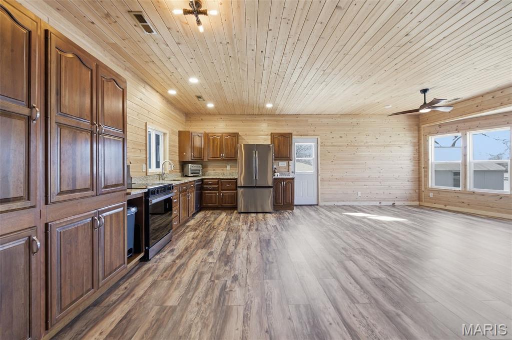 Brown Shanty - Residential