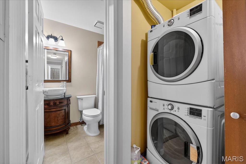 Fern Ridge Condo 1 - Residential