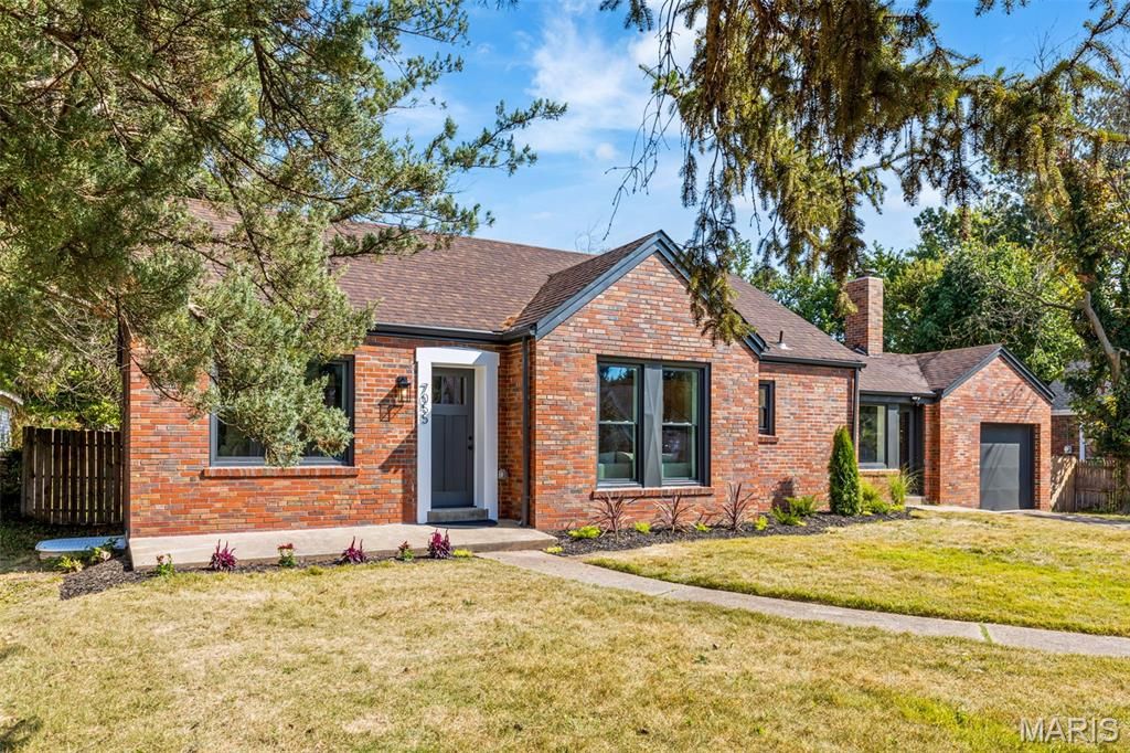 Photo of 7055 Plymouth Avenue, St Louis, MO 63130 (MLS # 25073325)