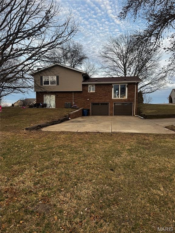 807 Linder Boulevard