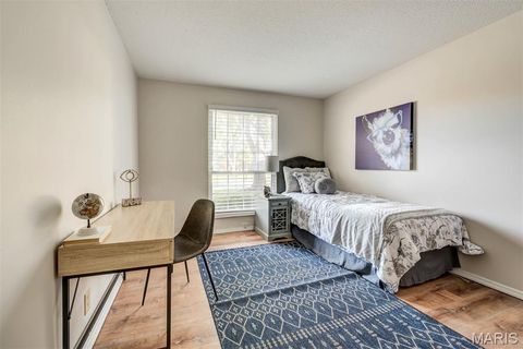 Tiny photo for 1521 Hedgeford Drive #9, Chesterfield, MO 63017 (MLS # 25072171)