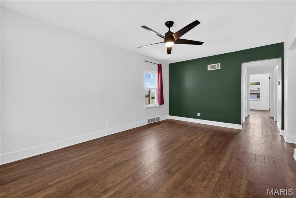 Photo of 928 Wachtel Avenue, St Louis, MO 63125 (MLS # 26035989)