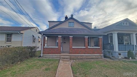 Photo of 156 W Holden Avenue, St Louis, MO 63125 (MLS # 25082142)