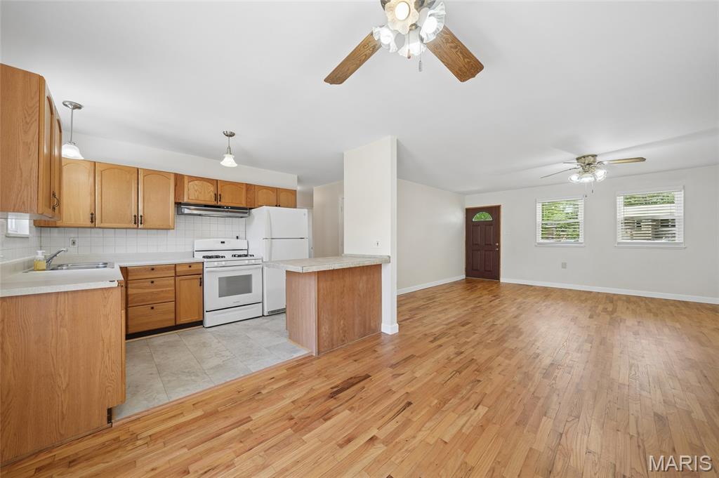 Teakwood Place 5 - Residential