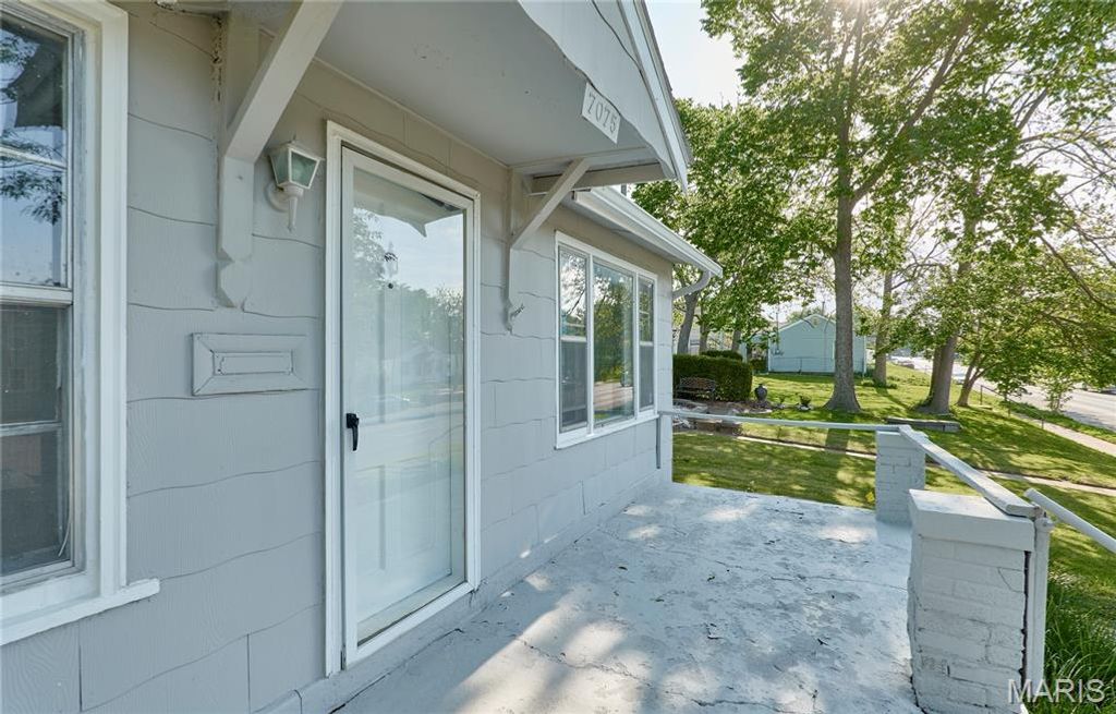 Photo of 7075 Lansdowne Avenue, St Louis, MO 63109 (MLS # 25075141)