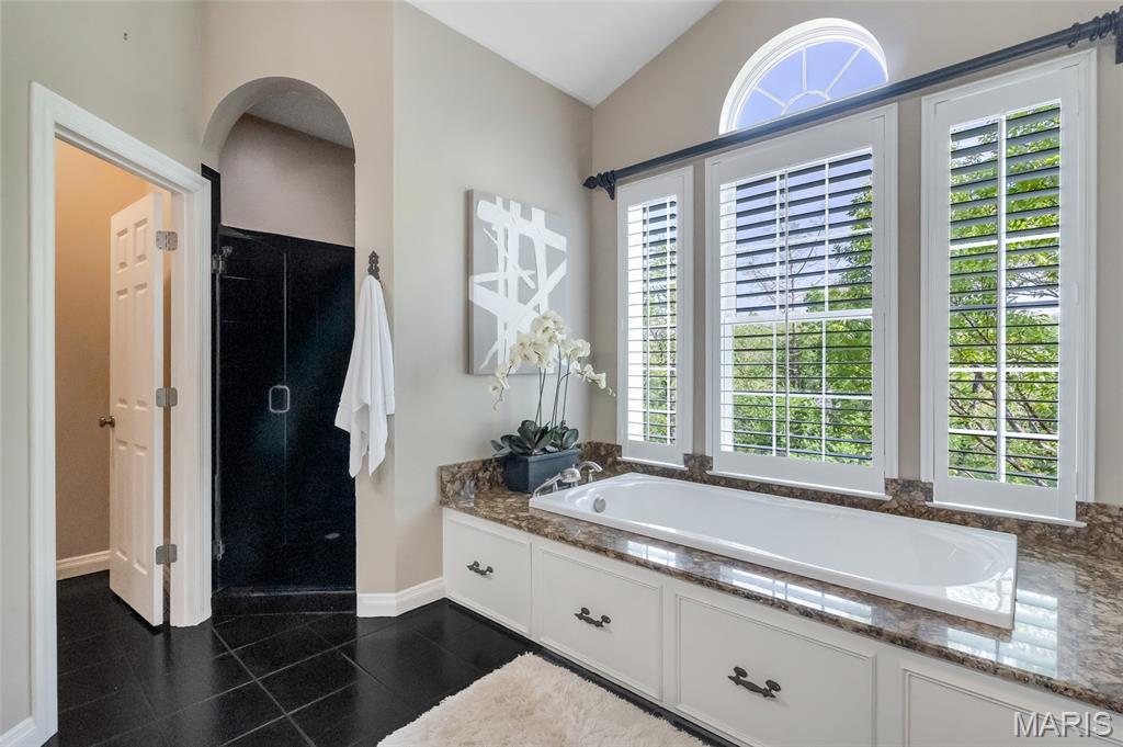 Three Sisters Farm - Residential