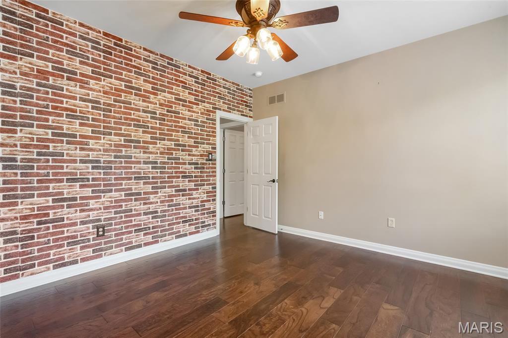 Three Sisters Farm - Residential