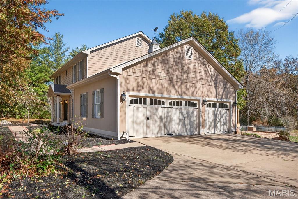 1330 Lake Hollow Drive