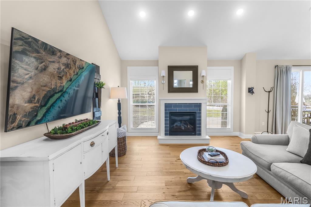 250 Corvette Rose Lane