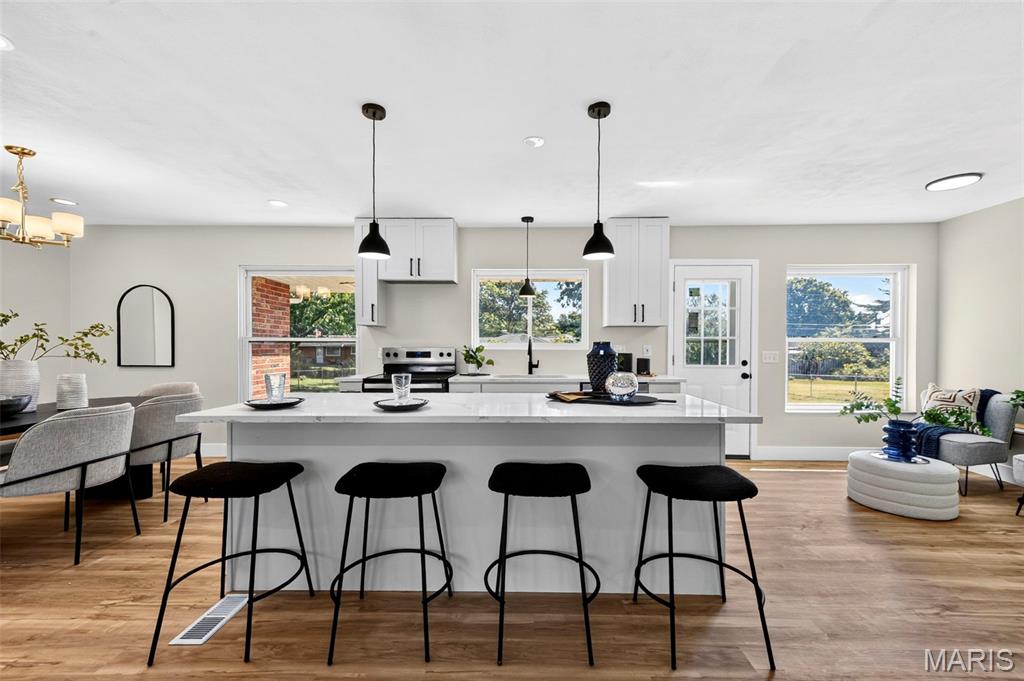 1506 Starling Drive