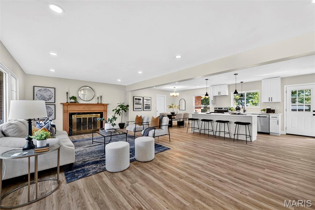 1506 Starling Drive