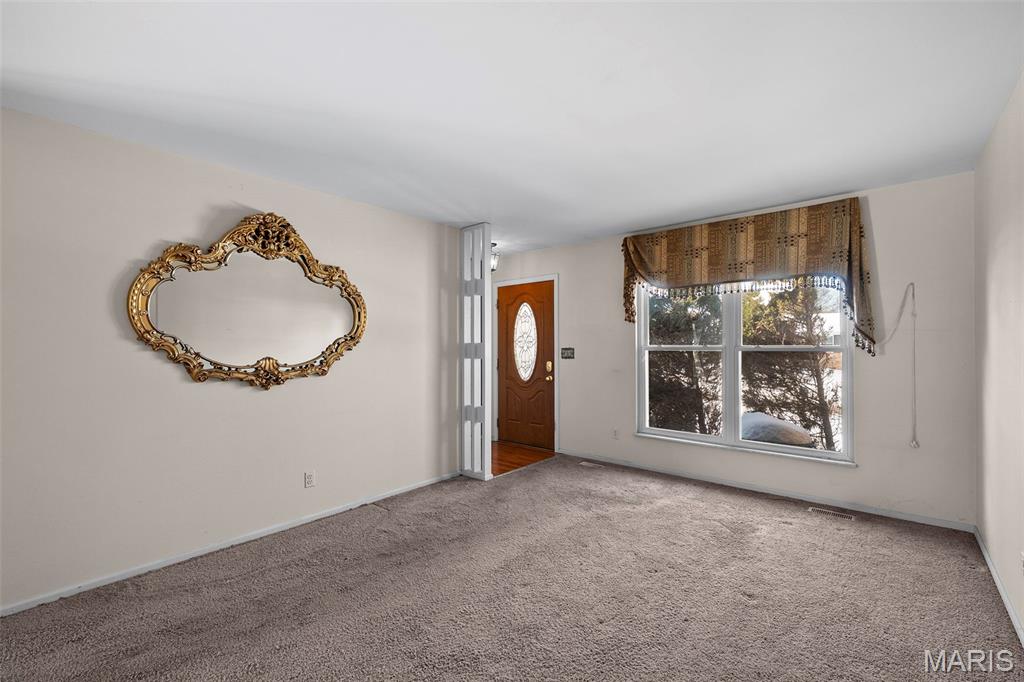 946 Tree Trails Lane