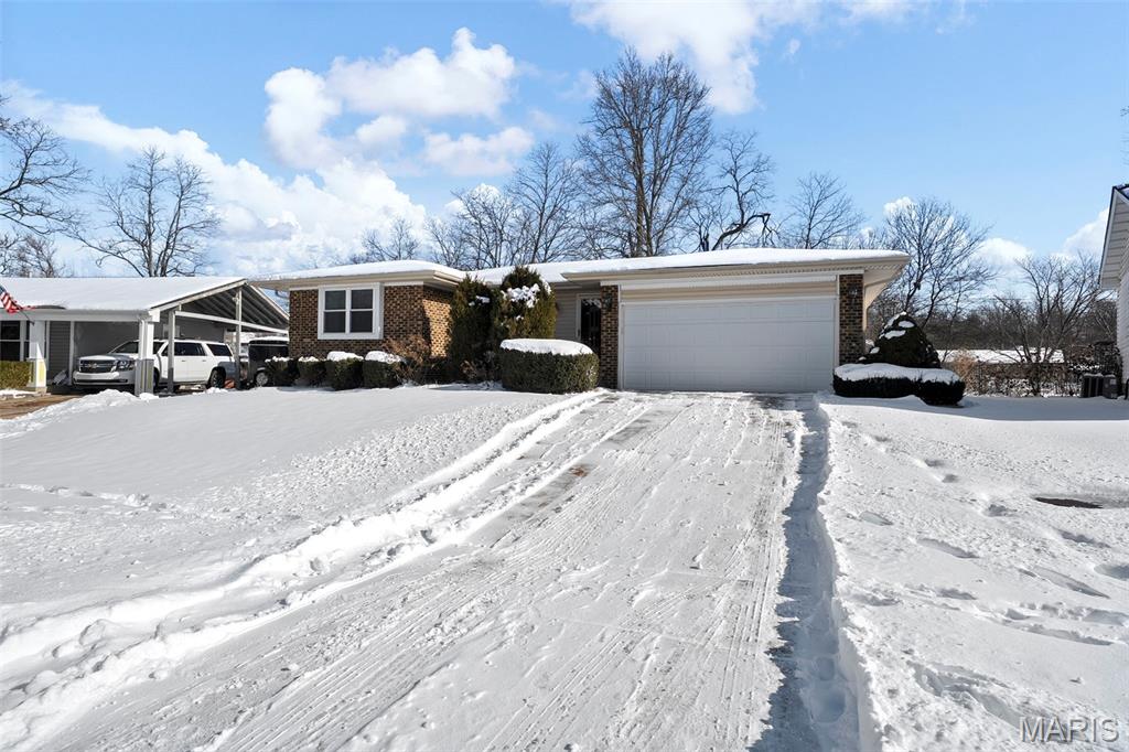 946 Tree Trails Lane