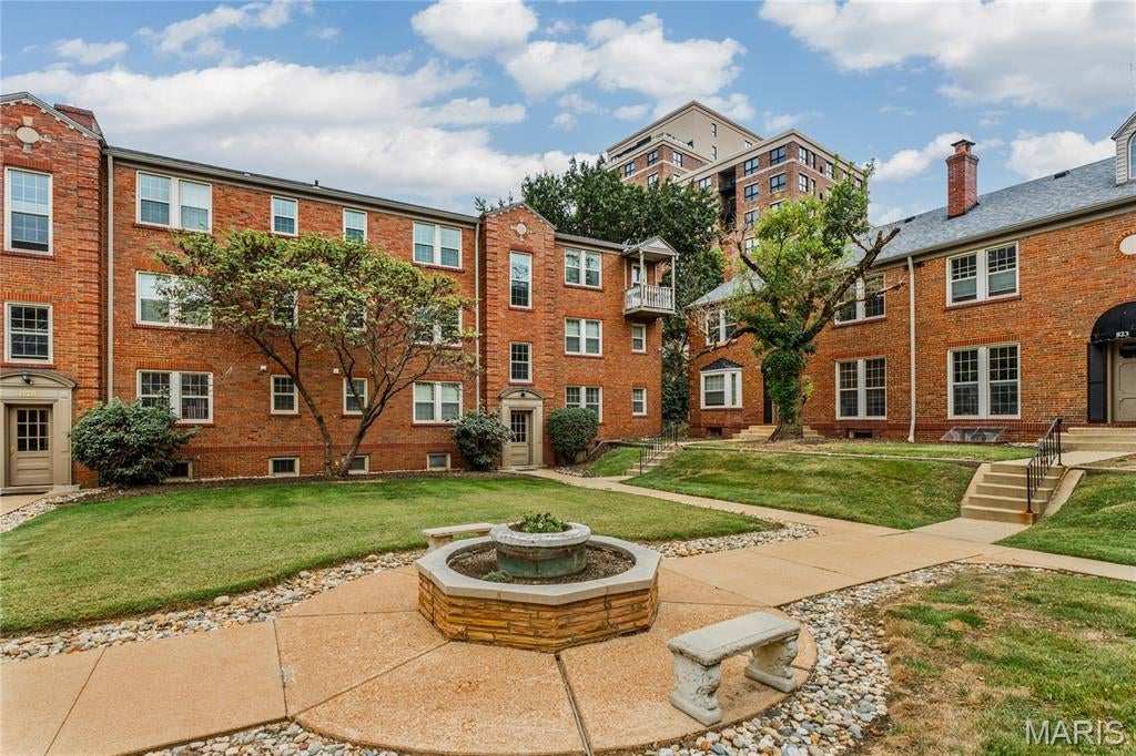 827 Westwood Drive 3E