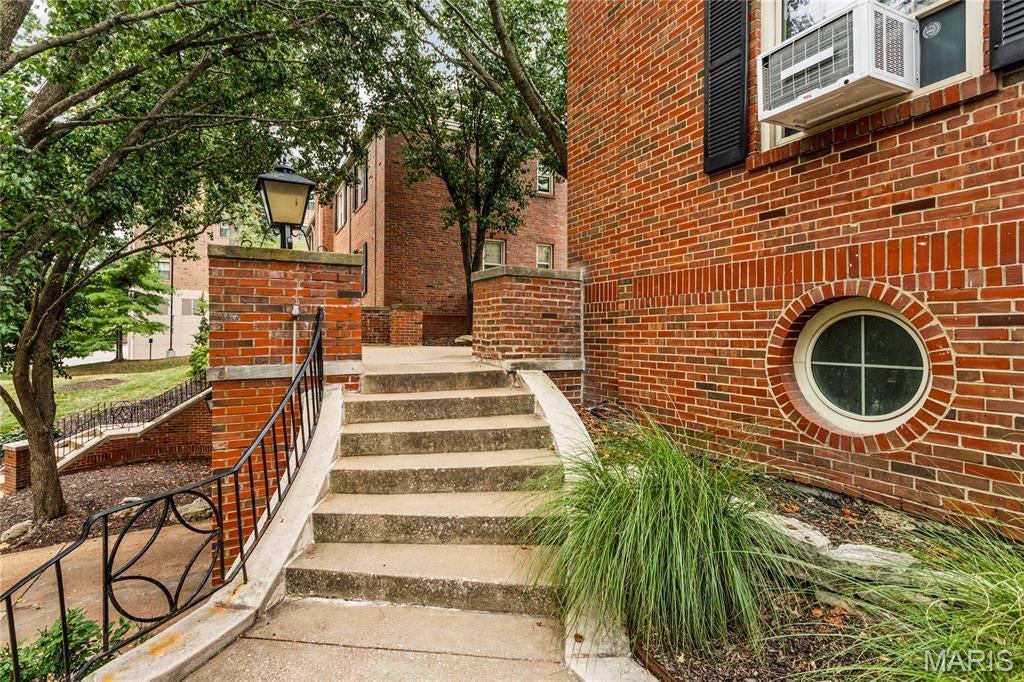 827 Westwood Drive 3E