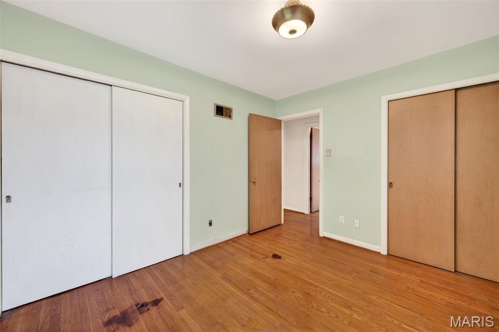 Sunset Club Court - Residential
