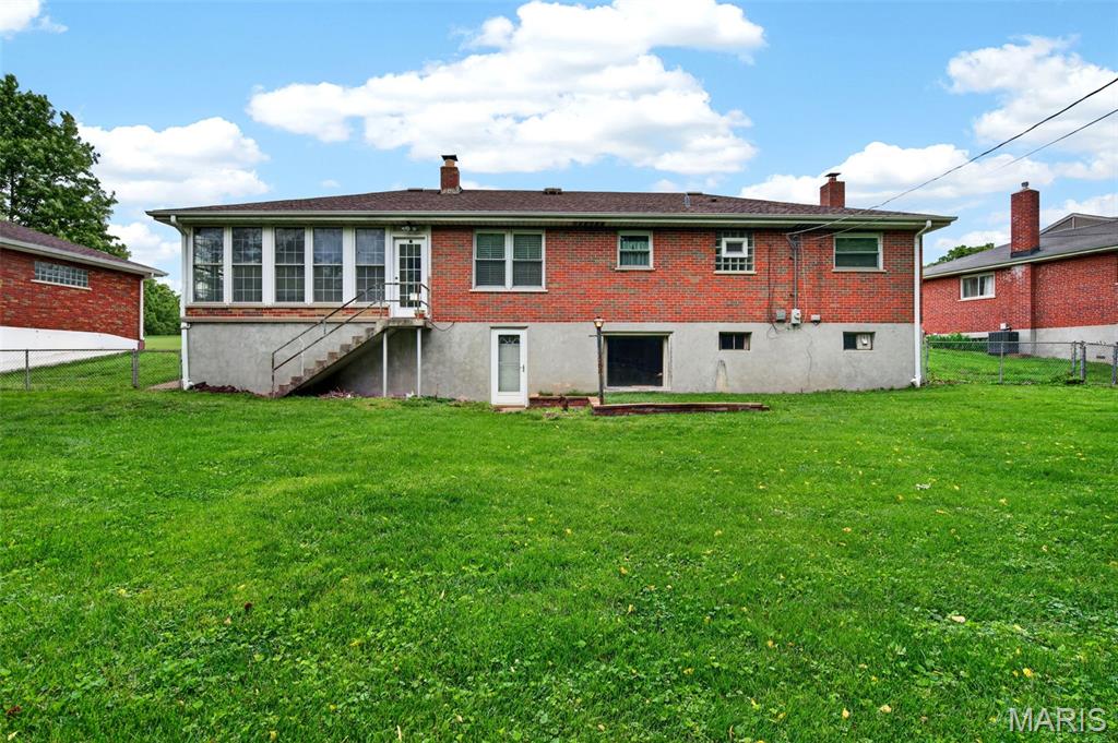 Sunset Club Court - Residential